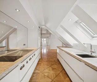 Wohnen bei der Staatsoper: Exklusive Maisonette mit Dachterrasse im 1. Bezirk - Photo 2