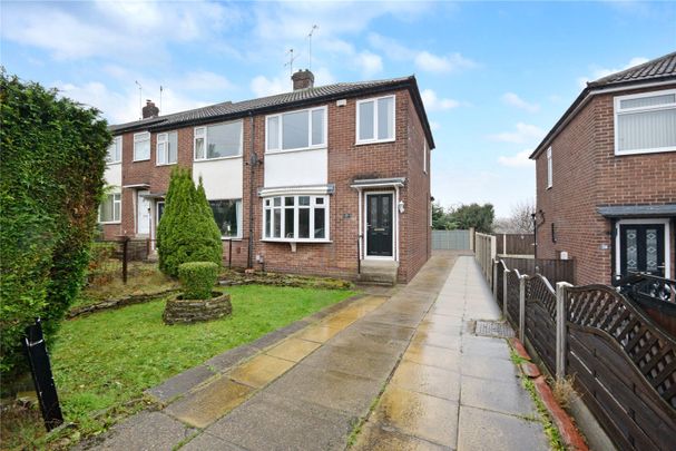 30, Wesley Garth, Leeds, West Yorkshire, LS11 8RF - Photo 1