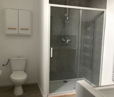 Location Appartement 3 pièces 61m² - Photo 2