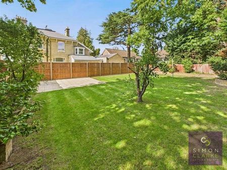 Woodside Avenue, London, N12 - Photo 5
