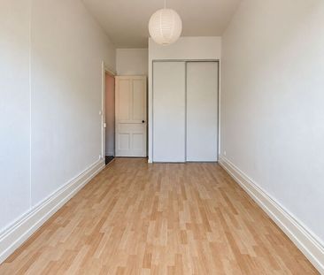 Appartement à louer 3 pièces • 69,48 m 2 Lyon 8 - Photo 4