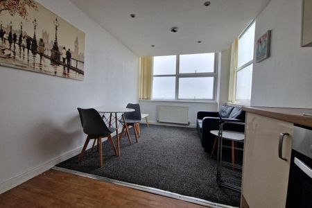 Headlands Road, PONTEFRACT - Photo 2