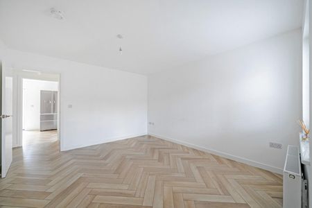 3 bedroom House To Let - Photo 3