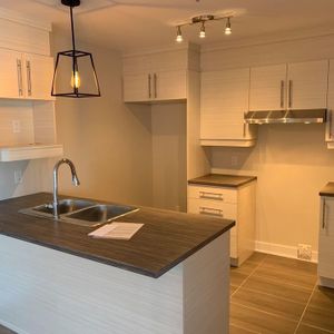 3.5 à Louer - Libre Dès Maintenant! - Photo 2