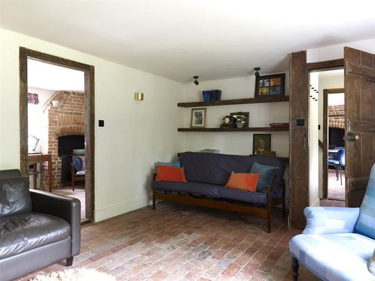 4 bedroom detached house to rent - Photo 1