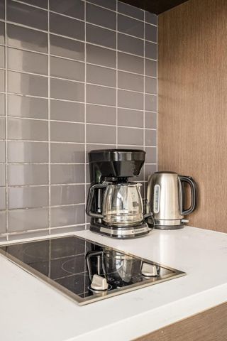 Yorkville Avenue - Photo 4