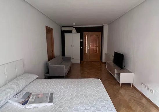 Calle Ladera de los Almendros, Madrid, Community of Madrid 28032