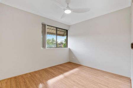 "Style, Space, and the Ultimate Coorparoo Convenience." - Photo 4