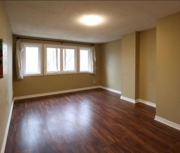 For Lease - 2199 Burnhamthorpe Road Unit# 85, Mississauga, Ontario - Photo 1