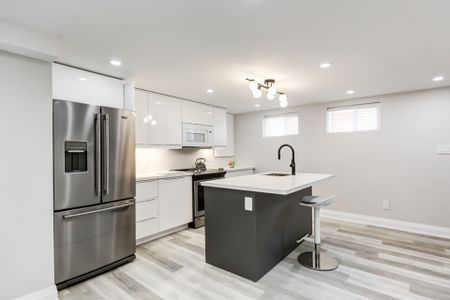 For Lease - 22 North Heights Road Unit# LOWER, Toronto, Ontario - Photo 5