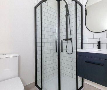 2 bedroom end of terrace house to rent - Photo 6