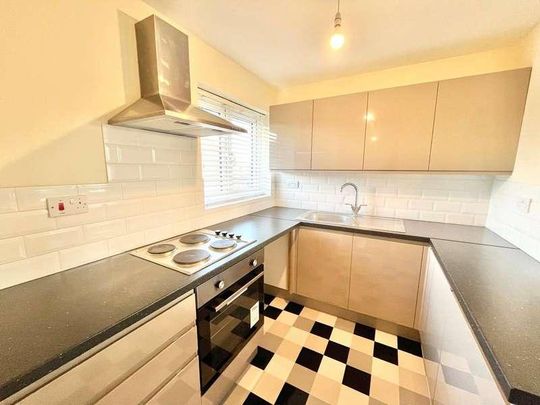 Woodcotes, Shoeburyness, Southend-on-sea, Essex, SS3 - Photo 1