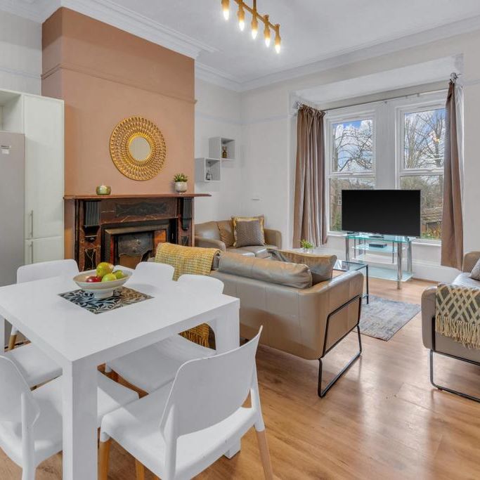 6 bedroom house to rent - Photo 1