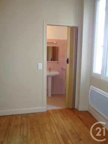 Location Appartement 2 pièces 43m² SOUILLAC 46200 - Photo 5