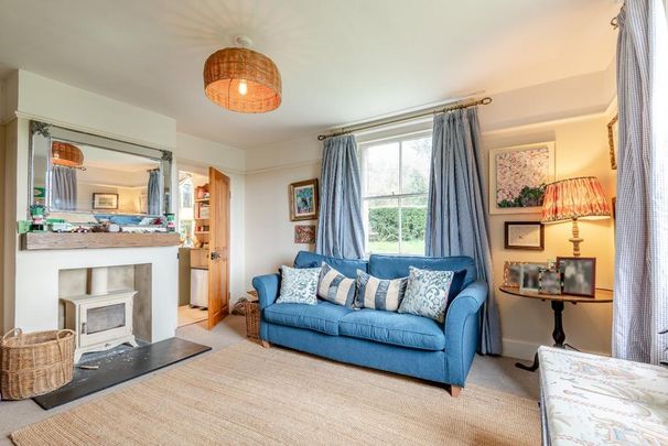 Detached house to rent - Photo 1