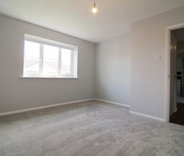 Elm Park, Reading, RG30 2HU - Photo 1