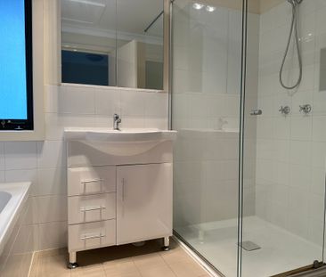 26A Rowe Drive, POTTS HILL NSW 2143 - Photo 5