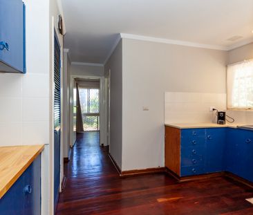 126 Westfield Road, Kelmscott WA 6111 - Photo 2