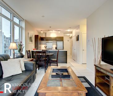Condo in Downtown Vancouver, BC - Photo 3