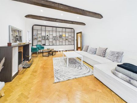 4 bedroom detached house to rent - Photo 2