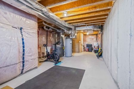 For Lease - 11 Finegan Circle, Brampton, Ontario - Photo 2