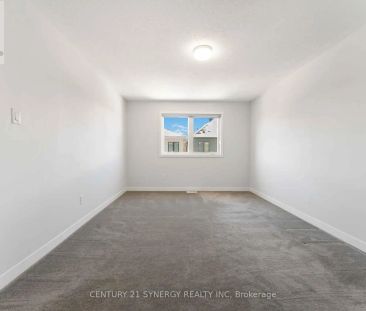 236 BILLRIAN CRESCENT - Photo 3