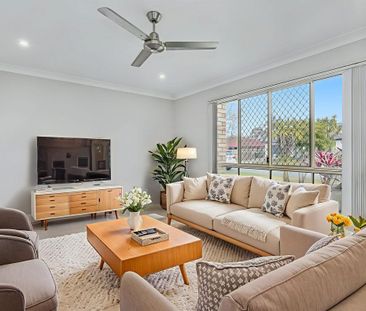 601m2 Block Beautiful Home...Move in Ready - Photo 4