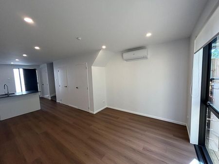 Modern Townhouse for Rent in Glenfield – 2 Bedroom - Photo 3