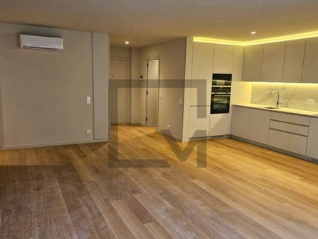 2 room luxury Apartment for rent in Vila Nova de Gaia, Portugal - Photo 5