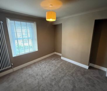 John Street - Photo 3