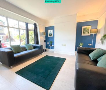 6 bedroom semi-detached house to rent - Photo 2