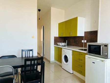Location Appartement 2 pièces 29m² TOULON 83100 - Photo 4