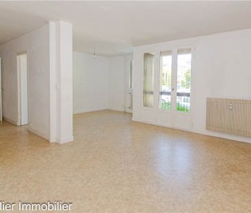 Location Appartement 4 pièces 77m² ST MARCELLIN 38160 - Photo 1