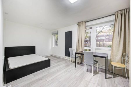 Studio to rent - Photo 2