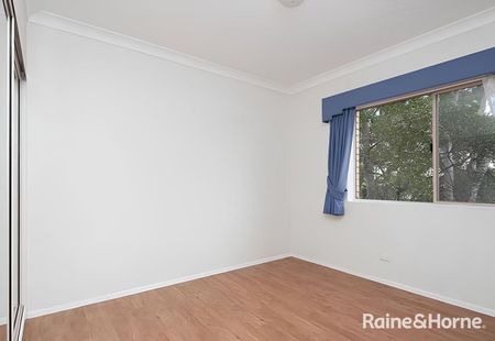 Two Bedroom Unit with Huge City Views - Photo 2