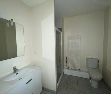 Location Appartement 1 pièce 33m² CHAMALIERES 63400 - Photo 5