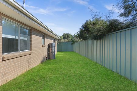Recently New two bedroom Granny Flat With Water Included! - Photo 4