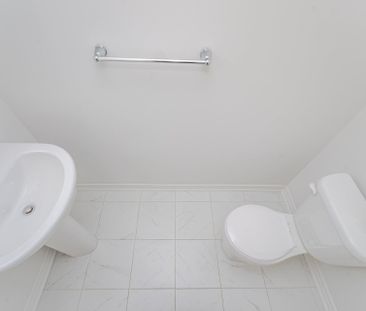 For Lease - 30 Woodstream Drive Unit# 14, Toronto, Ontario - Photo 6