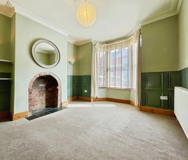 3 bedroom Mid Terraced House to let - Photo 1
