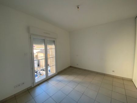 Location appartement 3 pièces, 60.38m², Redessan - Photo 2
