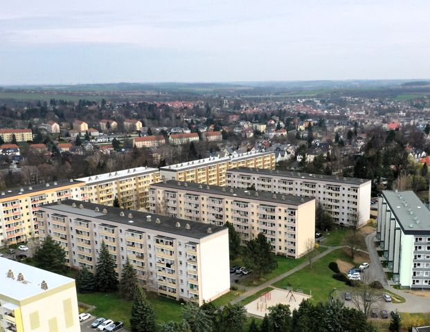 3-Raum-Wohnung mit Balkon und Aufzug - Photo 1