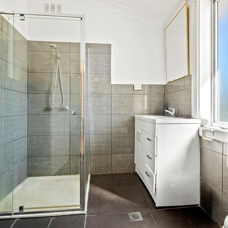 19 Third Avenue - Photo 3