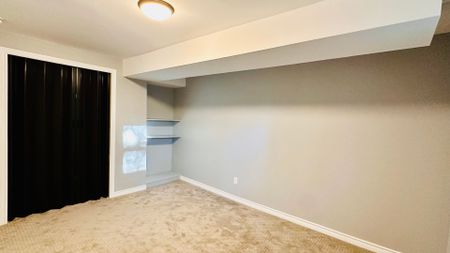 For Lease - 35 Harland Crescent, Ajax, Ontario - Photo 4