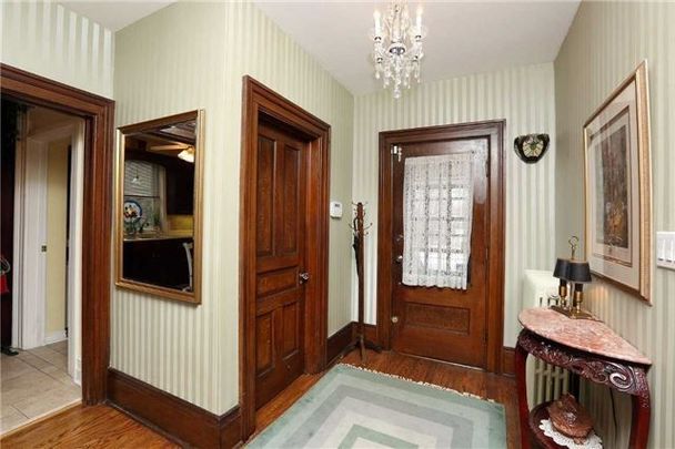 For Lease - 9 Alexander Street, Brampton, Ontario - Photo 1