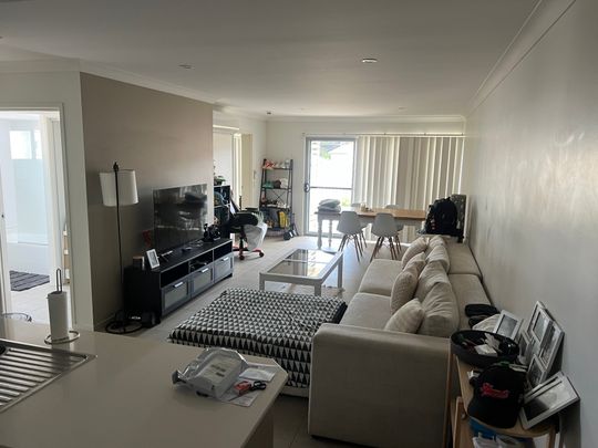 Upper Mount Gravatt - Photo 1