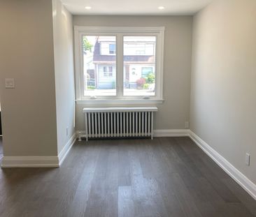 For Lease - 2448 Gerrard Street Unit# Upper, Toronto, Ontario - Photo 1