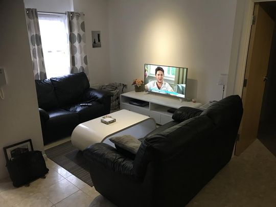 2 bedroom apartment to rent - Photo 1