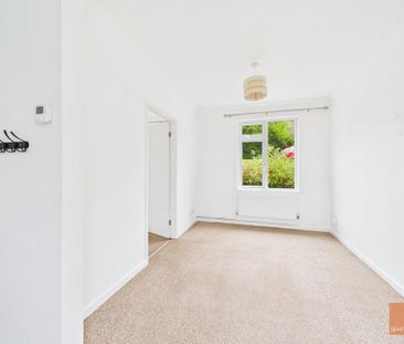 2 bedroom detached bungalow to rent - Photo 6