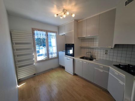 Location Appartement 3 pièces 89m² MONT DE MARSAN 40000 - Photo 2