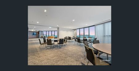 Sky-High City Living | Luxury 2-Bedroom Apartment in Brisbanes Premier Skyrise - Photo 4